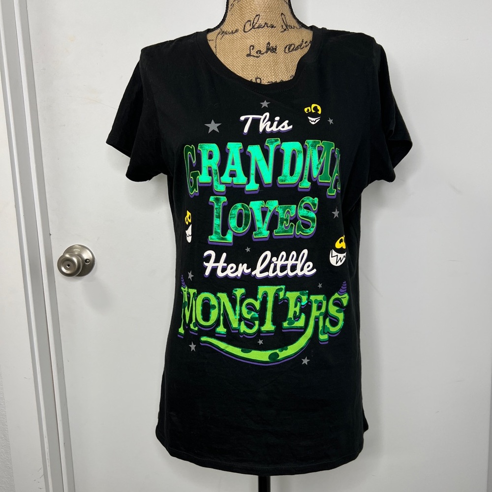 Pumpkin Halloween tee, size Large.